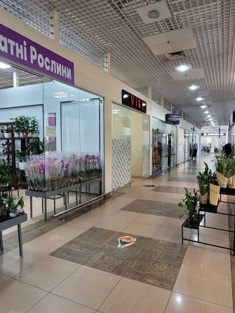 Оренда приміщення в ТЦ 32 кв.м. Бальзака 2а - фото 1