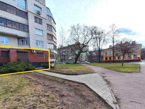 Здам сучасний офіс  з меблями в центрі міста - вул.П'ятницька Чернигов