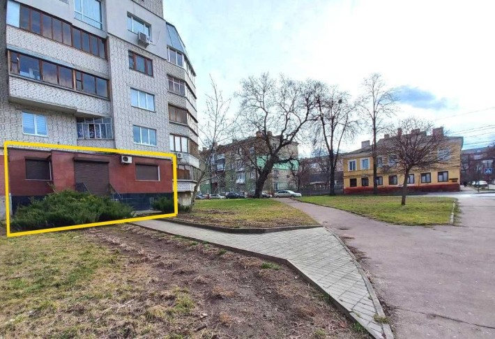 Здам сучасний офіс  з меблями в центрі міста - вул.П'ятницька - фото 1