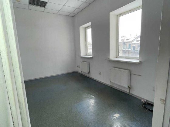 Сдам коммерческое помещение 73м², 4й этаж ул Боброва, Майдан Озёрный Дніпро