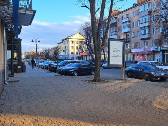 Офіс 16м2 ЦЕНТР вул Хрещатик, р-н Бейкері, Хрещатик - Сіті доступ 24/7 Черкаси