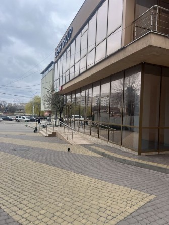 Оренда комерціі в 107 м2 проспект Коцюбинського - фото 1