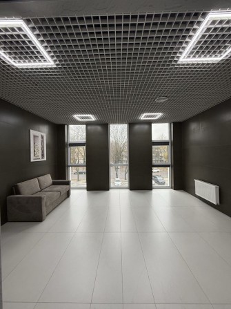 БЦ COMFORT CITY VIP офіс  з ремонтом та С/У - фото 1