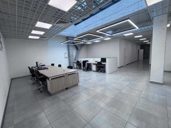 Оренда затишного офісу 260 м2 в БЦ біля ст.м.Оболонь Київ