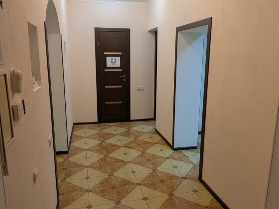 Сдам в аренду нежилое помещение (60 кв.м., центр, Липки)