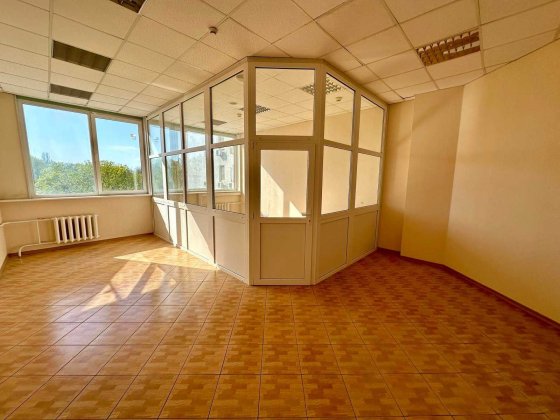 Офіс в БЦ, 2 кабінети, площа 54 м.кв, метро Дорогожичі, власник Київ