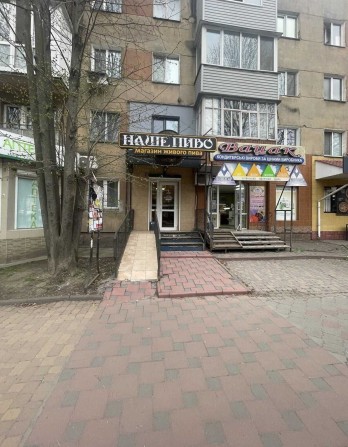 Здається комерційне приміщення на вул. 600-річчя - фото 1