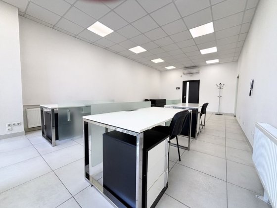 ЖК Дуэт. Сдам офис 74м2 в центре Днепра. Три кабинета. Дніпро