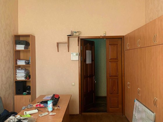 Офіс 18м2 ЦЕНТР, р-н Хрещатик - Сіті, доступ 24/7 Мебльований 2 поверх Черкассы
