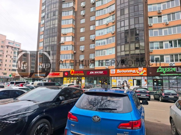 Магазин в центрі міста по вул. Гоголя 261/1 - фото 1