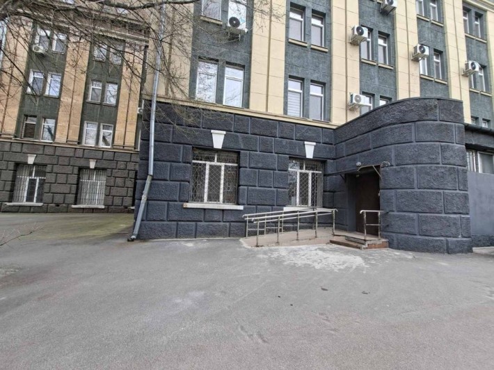 Оренда готового салону краси з меблями та обладнанням пр.Ивана Мазепи - фото 1