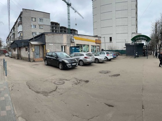 Оренда магазину м. Житомир, вул. Покровська, 20 а (425,8 м.кв.) Житомир