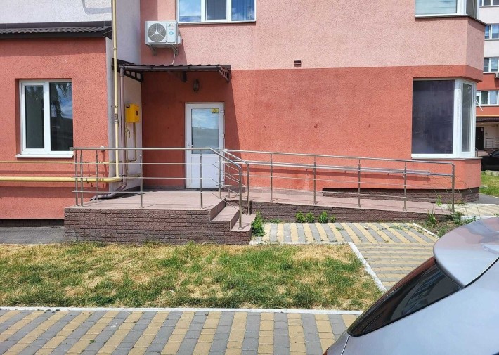Здається комерційне приміщення на вул. Запорізька - фото 1