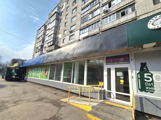 Здається фасадне торгівельне приміщення вул. Хлібна 75 кв.м Житомир