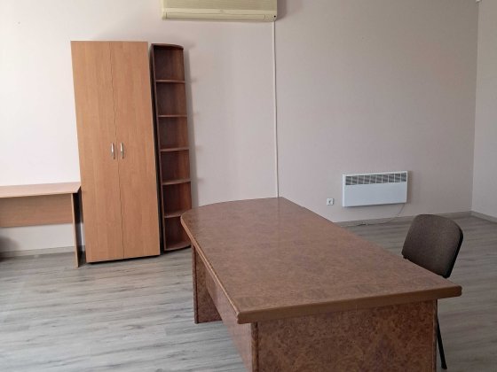 Оренда - офіси від 25 м. Резервне живлення. Паркування. М Вокзальна-10 хв. Від власника Київ