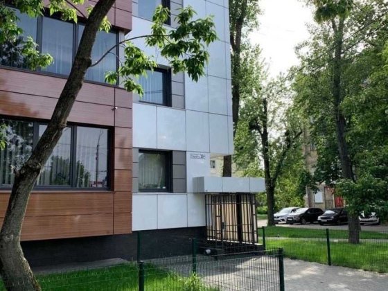 Маленький офіс в оренду в БЦ"Інтелект"по проспекту Миру,15А.Автономність по електроживленню і теплу2