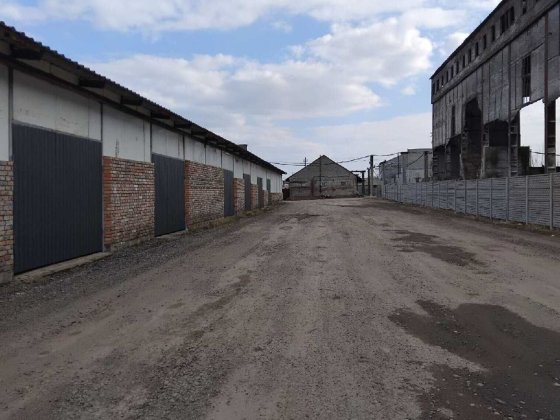 Здається спеціальне приміщення на вул. Академіка Янгеля
