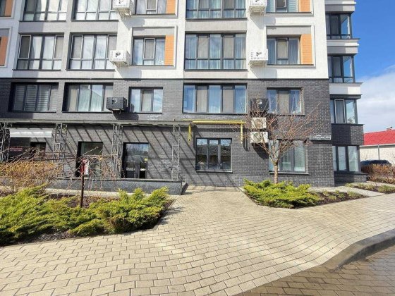 Здається комерційне приміщення в Центрі міста площею 108 кв.м. зроблений ремонт, формат - напівцокол Вінниця