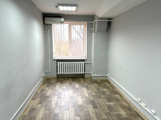 Оренда офісу, кабінету 20,5 кв.м, вул. Алматинська (ДВРЗ). є Генератор Київ