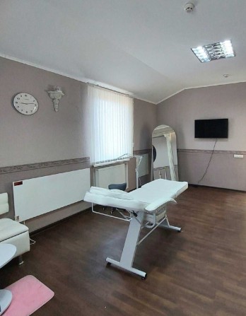 Здається комерційне приміщення на вул. Грушевського - фото 1