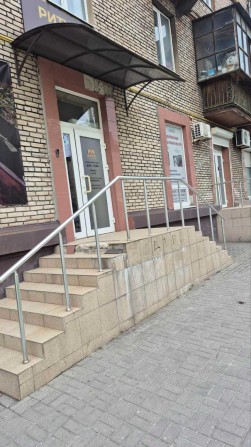 Оренда нежитлового приміщення по пр. Перемоги - фото 1