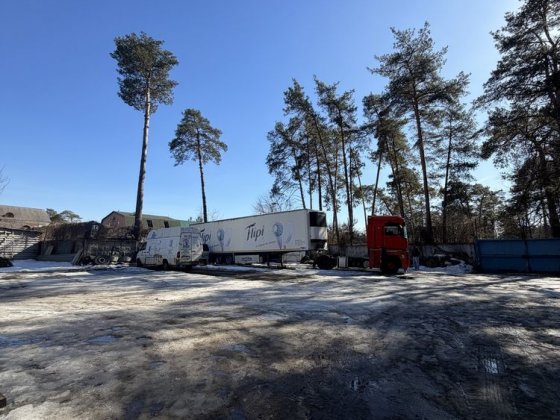 Площадка , територія, стоянка під авто  600 м2 Биківня, метро Лісова Київ