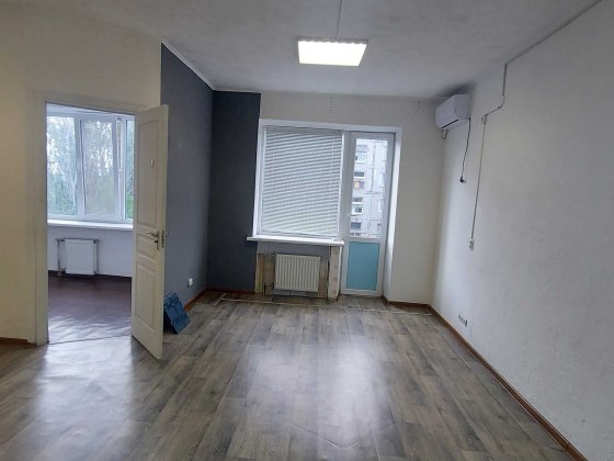 Аренда кабинета (2 ком) с водой в Центре 36м² под бьюти, массаж Запорожье