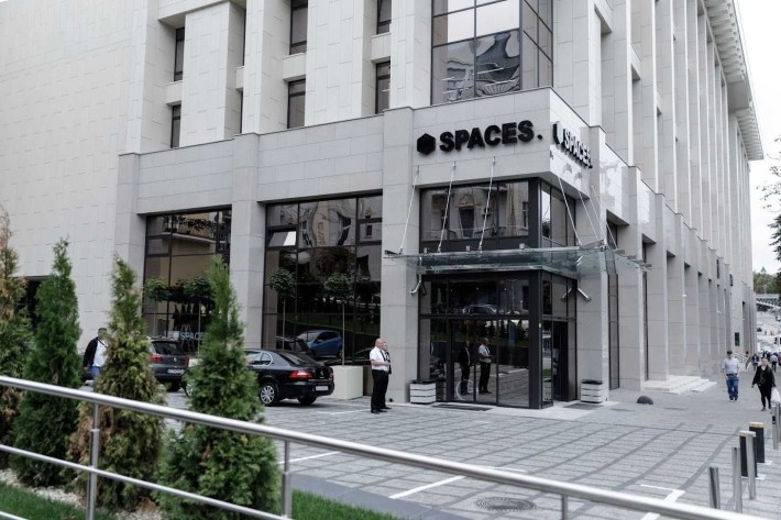 Оренда, стильний офіс БЦ Spaces Maidan Plaza поруч з метро "Майдан Незалежності" - фото 1