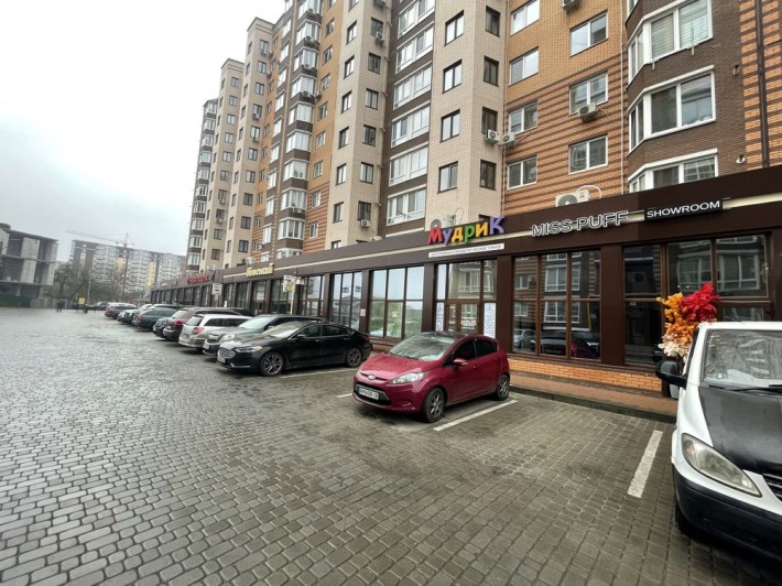 Комерційне приміщення 70 кв.м. Жк «Полісся» - фото 1