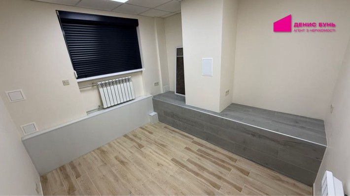 Центр! Приміщення з новим ремонтом, червона лінія, 36м² - фото 1