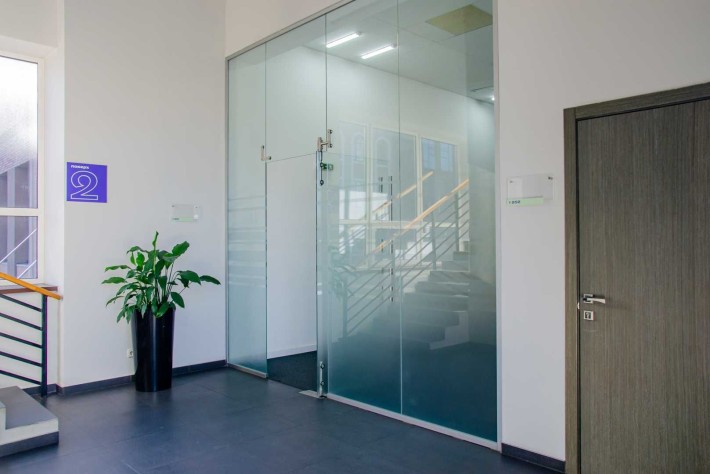 Офіс 1230 м2. Open Space, кабінети. Генератор. м. Дорогожичи 5хв пішки - фото 1