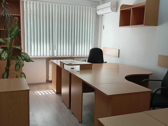 Оренда офісних приміщень з меблями у центрі міста - район ТЦ Україна. Запоріжжя