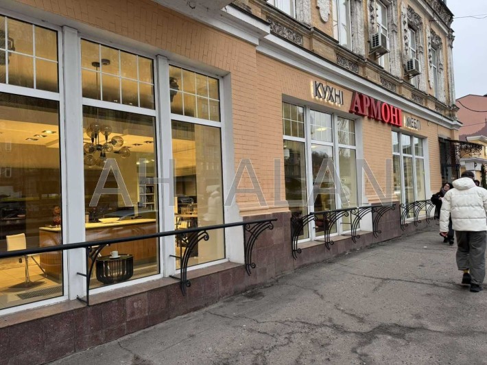 Без комісії Оренда фасадного нежитлове приміщення  Поділ Верхній Вал - фото 1