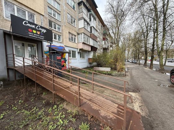 Оренда фасадного нежитлового приміщення 50 м вул. Солом'янська 28 Київ