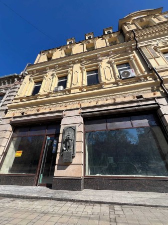 Трафік.  Червона лінія Оренда приміщення в центрі Дніпра - фото 1