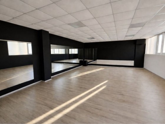 •	Танцювальна зала 70 м² у центрі (Соборна 1) Кропивницкий