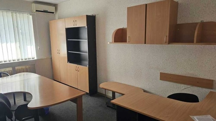 Аренда офисов 12-50 кв.м, район Крытого рынка, центр - фото 1