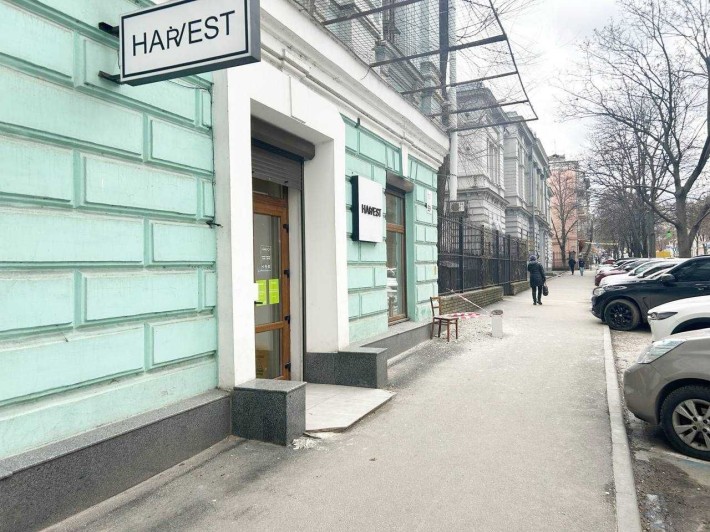 Здам приміщення, магазин на червоний лінії, вул Грушевського, Центр - фото 1