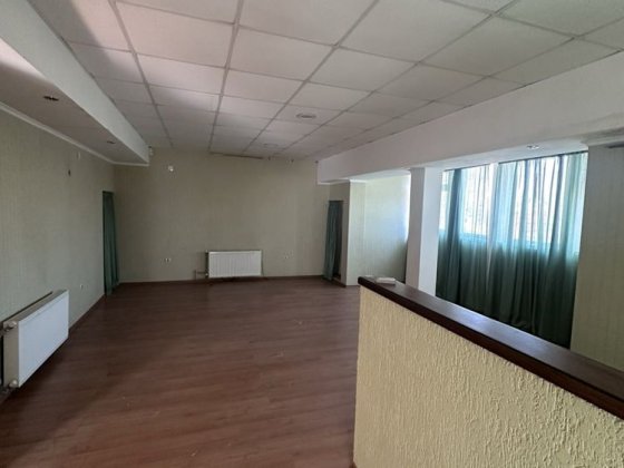 Оренда приміщеня 147кв м Центр Кропивницкий