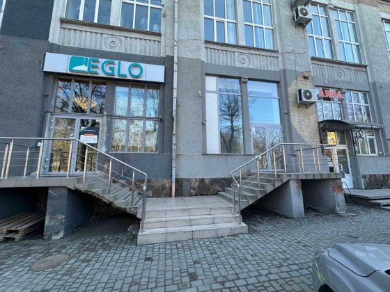 оренда приміщення 480 м фасад Упа Львів