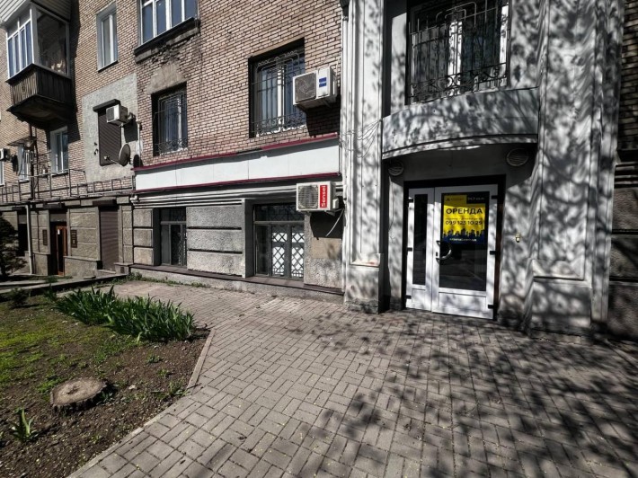 Приміщення у центрі міста, р-н пл. Маяковського - 94,7 кв.м. - фото 1