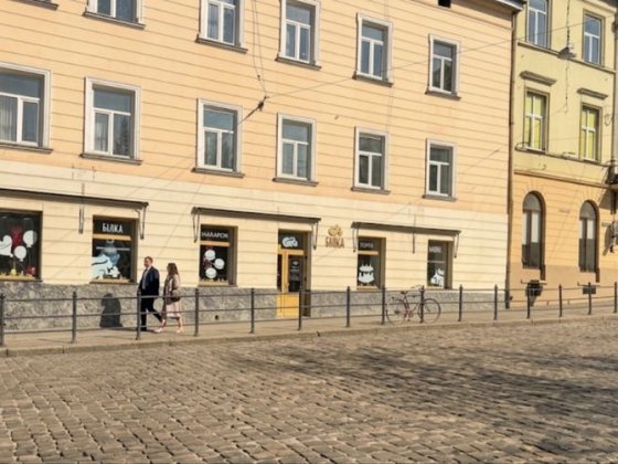 Оренда фасадного приміщення 121 м2  пл. Соборна Львів