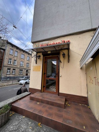 Оренда комерційного фасадного приміщення 40м2 вул. Героїв УПА - фото 1