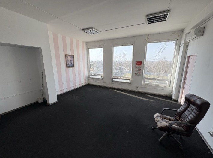 Сдам помещение 30 КВ м на победе - фото 1