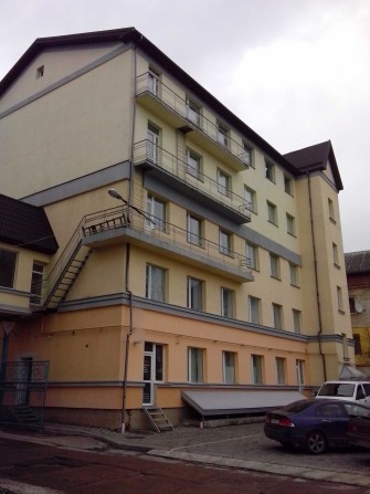 Власник здає в оренду приміщення 50 кв.м в офісному центрі - фото 1