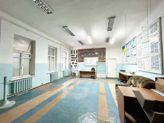 Здам приміщення, склад 1 поверх в центр.  районі міста, вул Короленко Дніпро