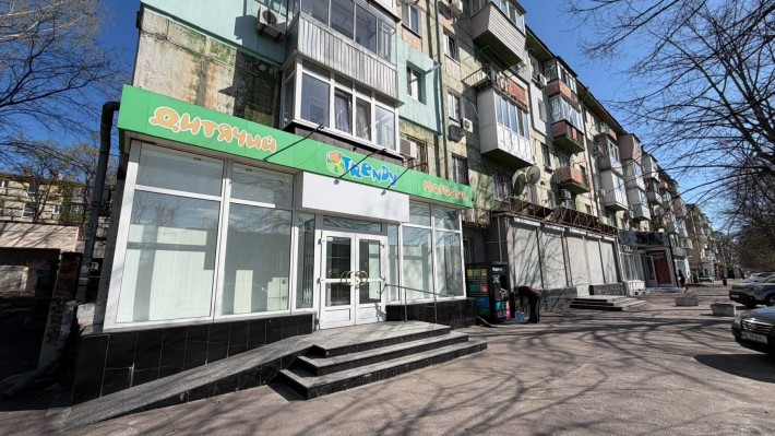 Оренда приміщення червона лінія пр. Поля верх комерція магазин аренда Славутич - фото 1