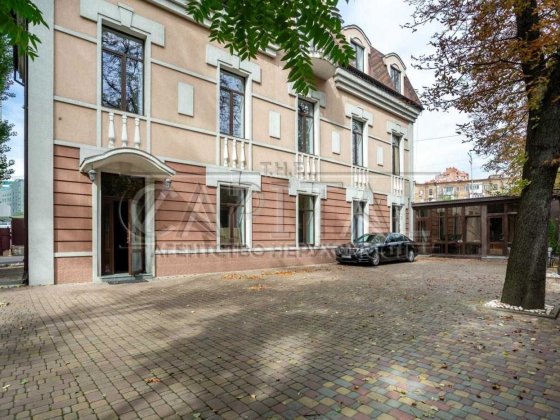 Терміново!!! Оренда Офіс, Шевченківський район, вул. Жилянська,400 м2