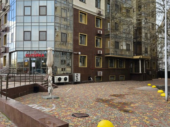 Офис,салон  78кв.м ул.Малиновского\11 Жемчужина. Без комиссии.