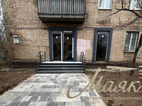 Оренда фасадного приміщення 43 м², Печерськ, Центр